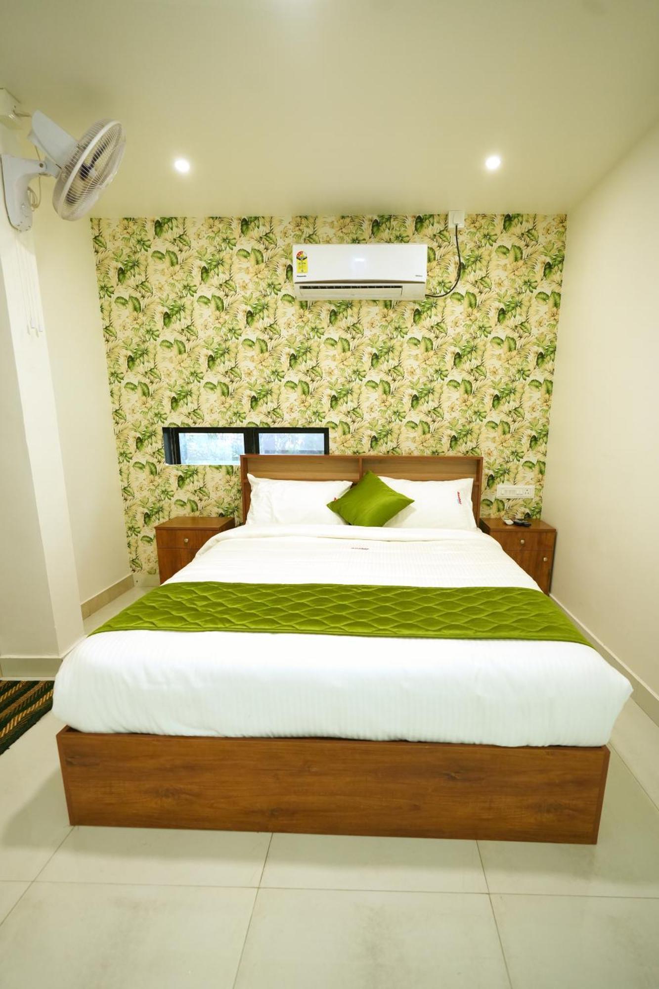 Amsher Suit Lulu Mall Road Hotel Kochi ภายนอก รูปภาพ