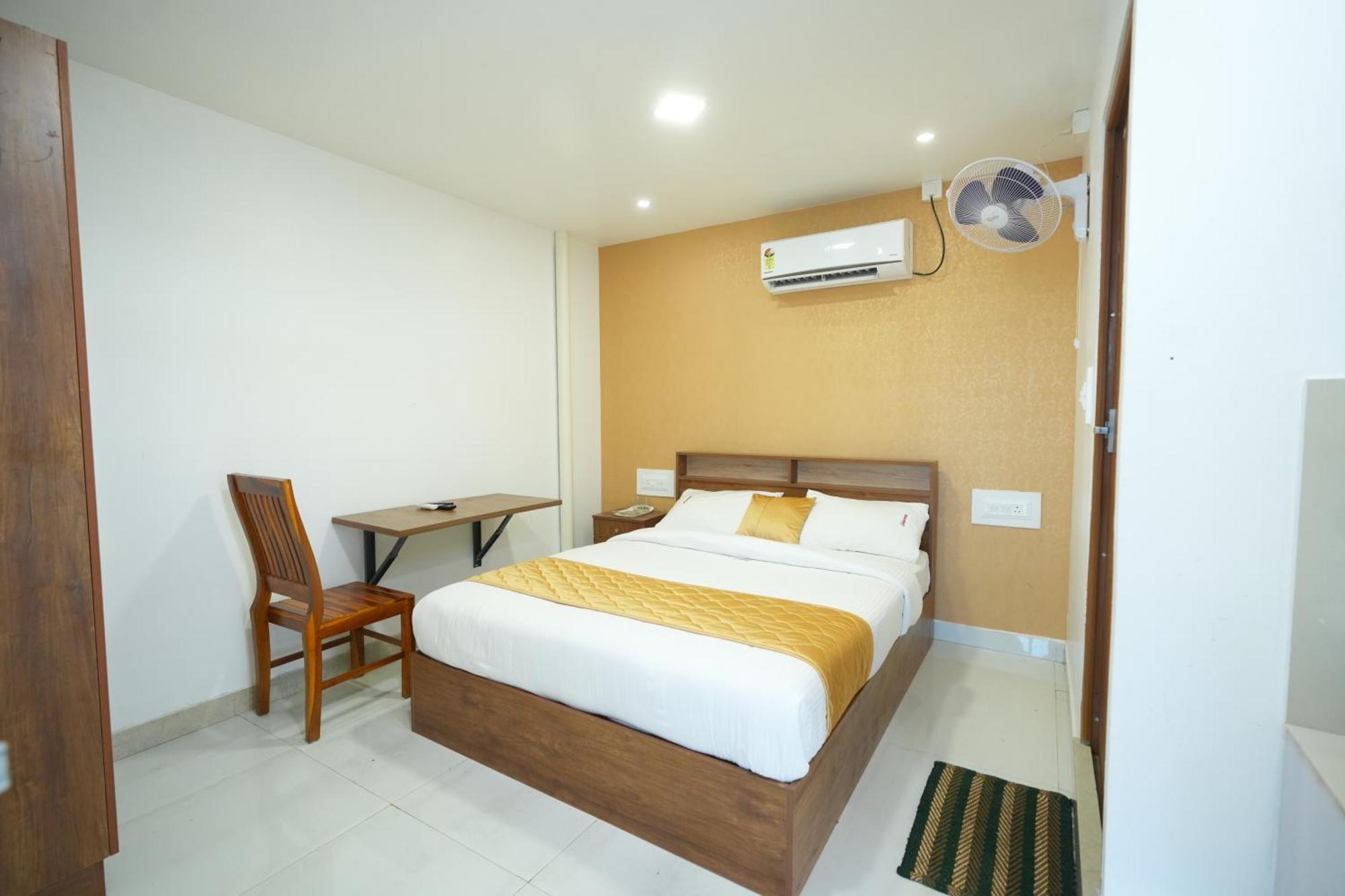 Amsher Suit Lulu Mall Road Hotel Kochi ภายนอก รูปภาพ